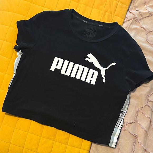PUMA Black and White Logo Crop Top - Picture 1 of 1